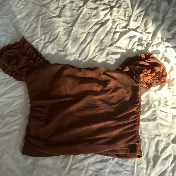 brown off the shoulder top mesh - Picture 3 of 3